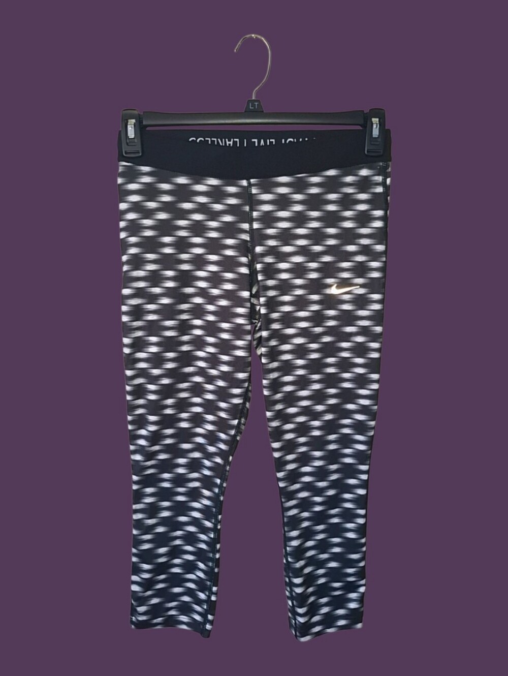 Nike Girls Black & White Dotted Print Leggings